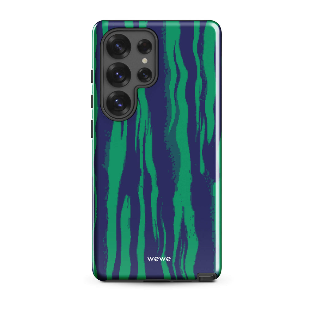 Custom samsung galaxy s25 ultra with a white and pale purple abstract, wavy, or groovy pattern.